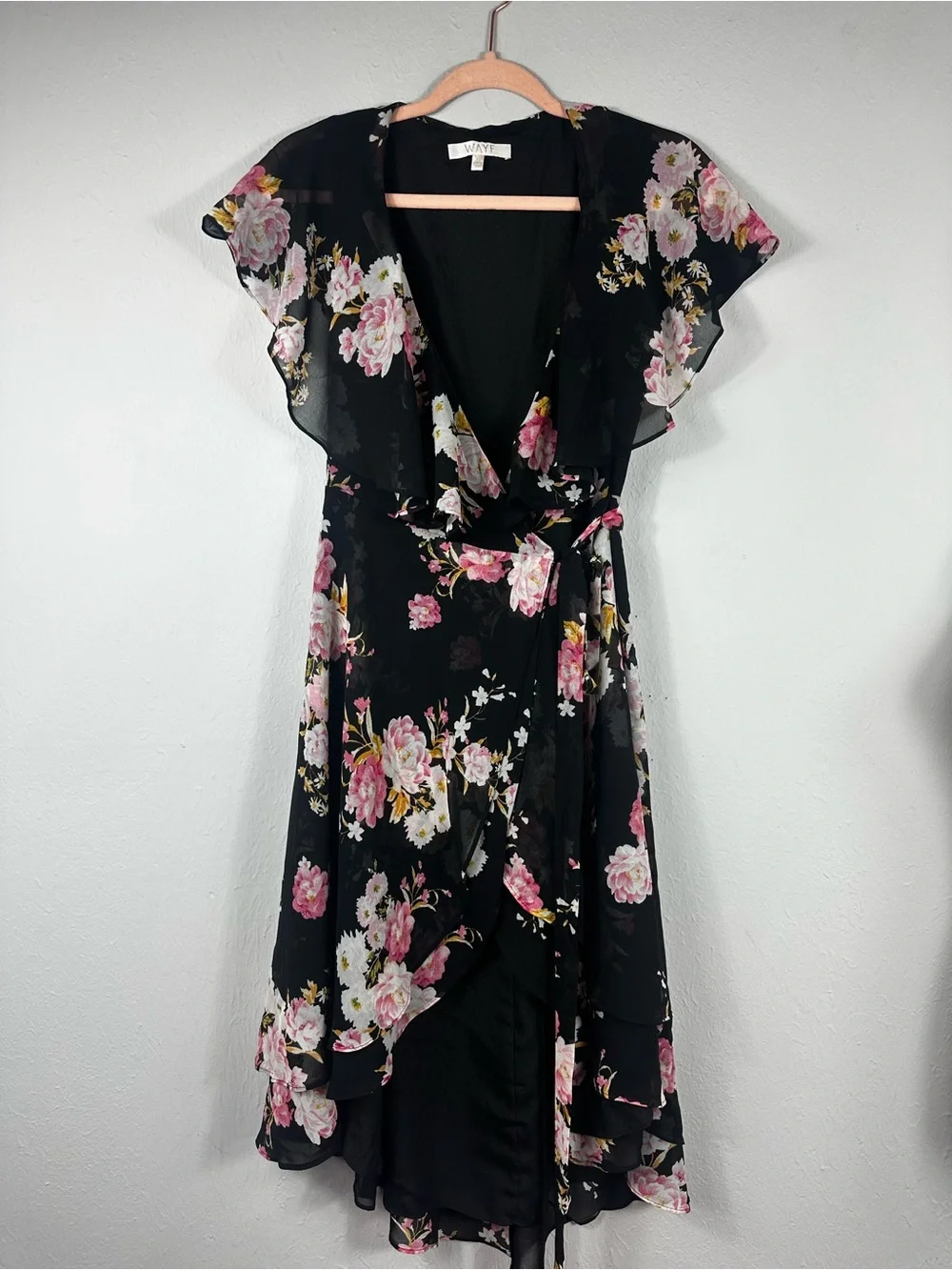 WAYF Palermo Floral Flutter Short-Sleeve Midi Dress - Black with Pink Floral